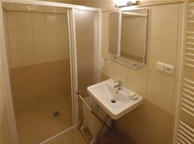 Koupelna se sprchovým koutem a vyhřívanou podlahou